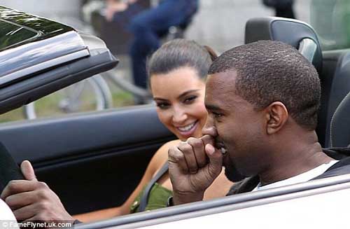 Cô Kim thuê xe mui trần du hí cùng ‘bồ’ - 3