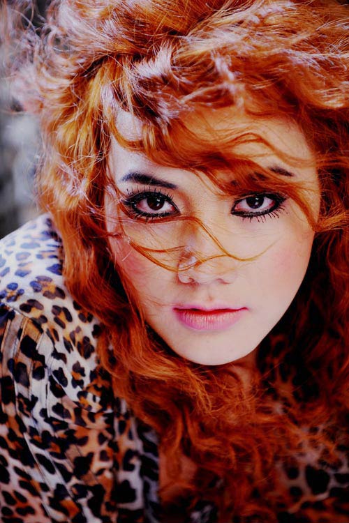 Người đẹp khoe nét sexy cùng tóc đỏ - 17