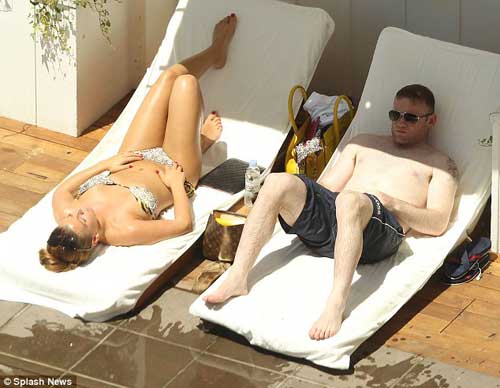 Vợ chồng Rooney du hý giải sầu Euro - 1