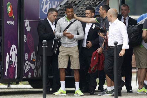 BĐN và Ronaldo: 2 năm nữa, ta làm lại - 2