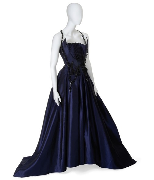 Tủ đồ 15 tỷ của "Nữ quái thời trang" - 6