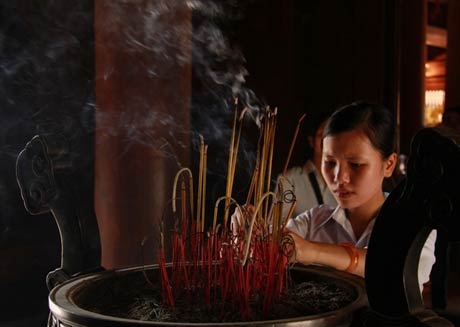 Sinh viên vào mùa 'trông rùa Văn Miếu' - 14
