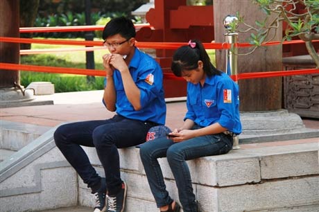 Sinh viên vào mùa 'trông rùa Văn Miếu' - 9