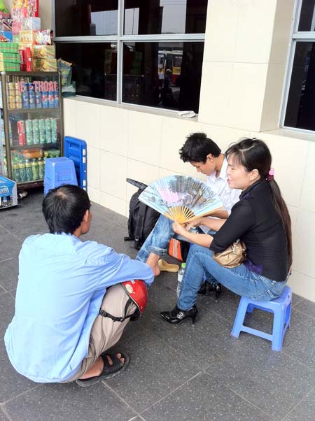 Sĩ tử ùn ùn lên Hà Nội dự thi đại học - 14