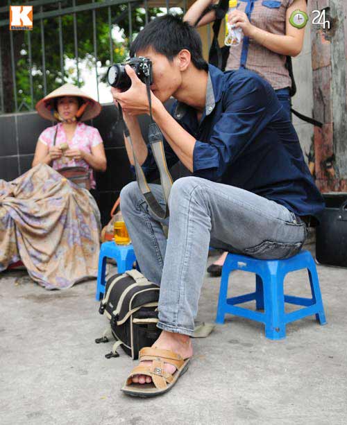 Sĩ tử ùn ùn lên Hà Nội dự thi đại học - 13