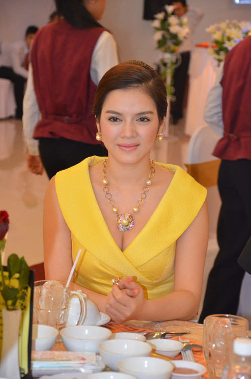 “Nông nổi” như… Lý Nhã Kỳ - 3