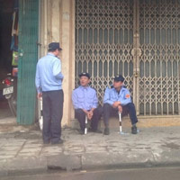 Tin tức trong ngày - Bát nháo lực lượng tự quản đô thị