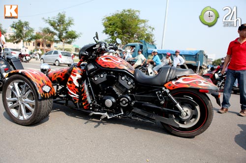 Xế khủng Harley độ 3 bánh siêu độc tại Việt Nam - 7
