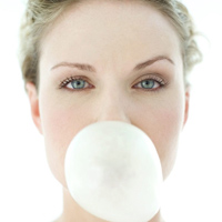 Sức khỏe đời sống - Nhai kẹo cao su bạc hà dễ tăng cân