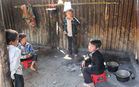 “Gia đình nhỏ, tình yêu lớn” cho trẻ vùng cao - 5