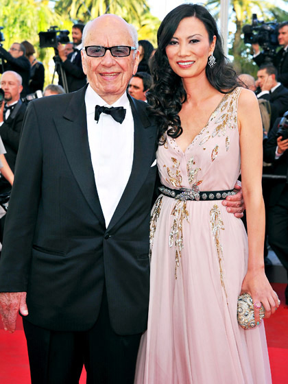 Những siêu sao kết đôi với tỷ phú - 7