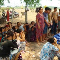 Pháp luật - Bắt giữ hàng chục “quý bà” đánh bạc