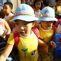 Giáo dục - du học - Lớp "cơi nới" sĩ số: Phạt ai, ai phạt?