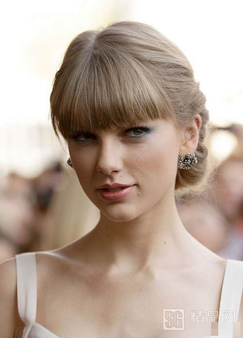 Create a beautiful hairstyle like Taylor Swift (P2) - 8