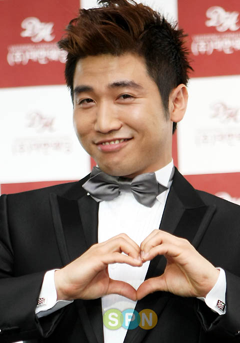 Lộ lịch trình sao Hàn sang Việt Nam - 2