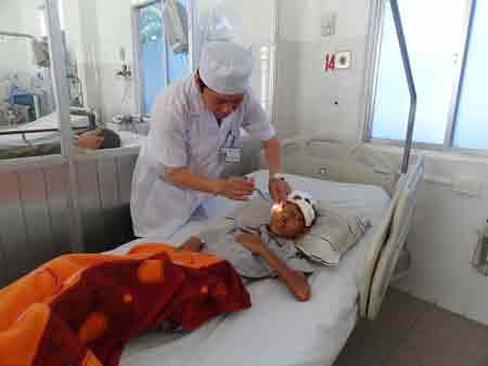 3 mẹ con tử nạn cầu Cần Thơ: Bé trai hồi phục - 1