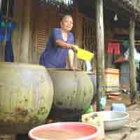 Tin tức trong ngày - Nước mưa thì không phải đóng phí