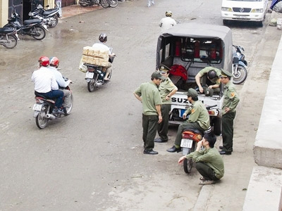 Chấn chỉnh lực lượng tự quản toàn Hà Nội - 2