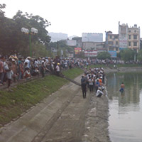 Tin tức trong ngày - Cô gái trẻ tự tử tại hồ nước Đại học Y