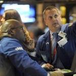 Bất ngờ với Nhật Bản, Phố Wall hồi sinh