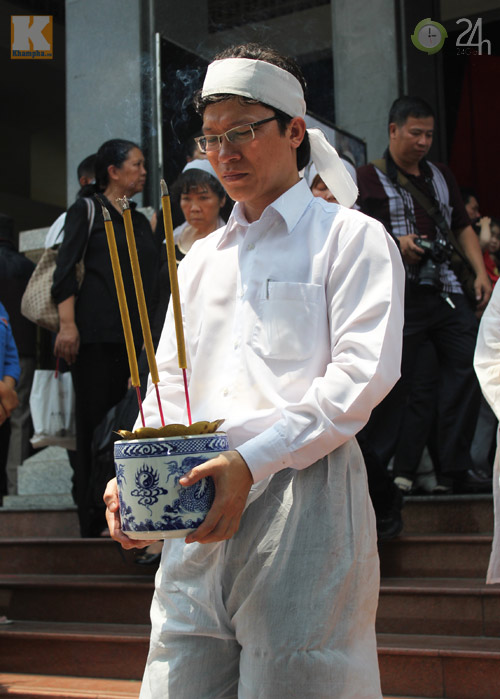 Nghẹn ngào phút tiễn đưa NSUT Hồ Kiểng - 13