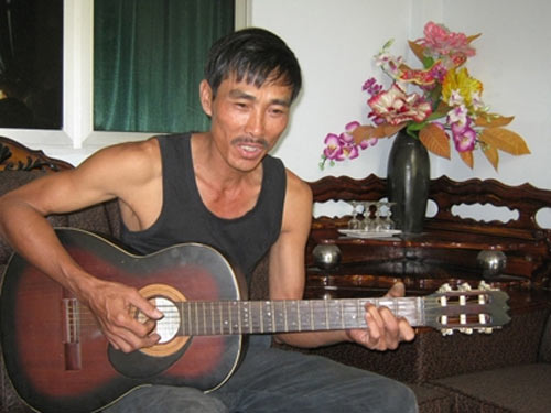 Nghề thấy núi tiền ngoảnh mặt làm ngơ - 2