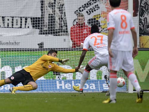 Khoảnh khắc Bayern vô địch sớm Bundesliga - 2