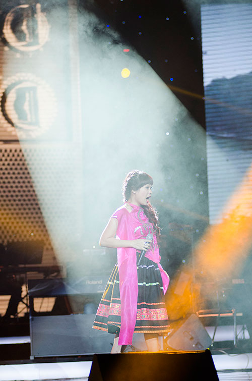 Hương Tràm tỏa sáng tại Bài hát yêu thích - 4