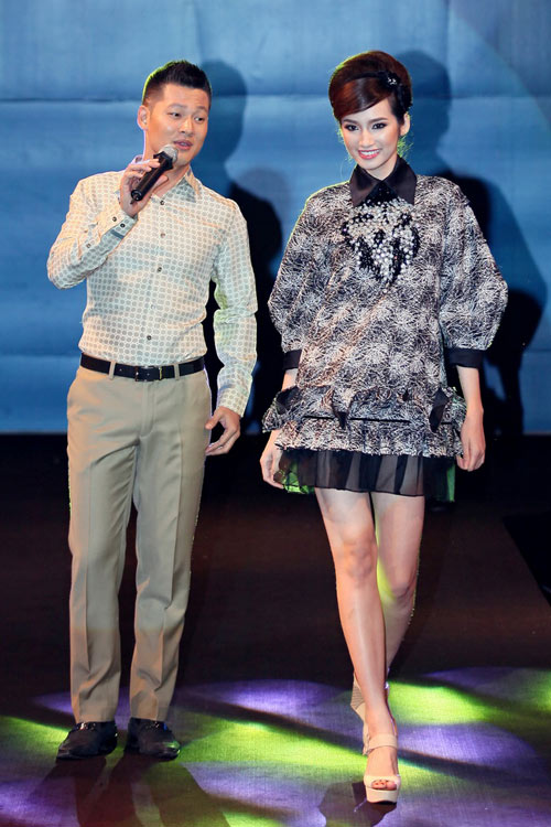 Trúc Diễm xinh đẹp ở Hà Nội - 16