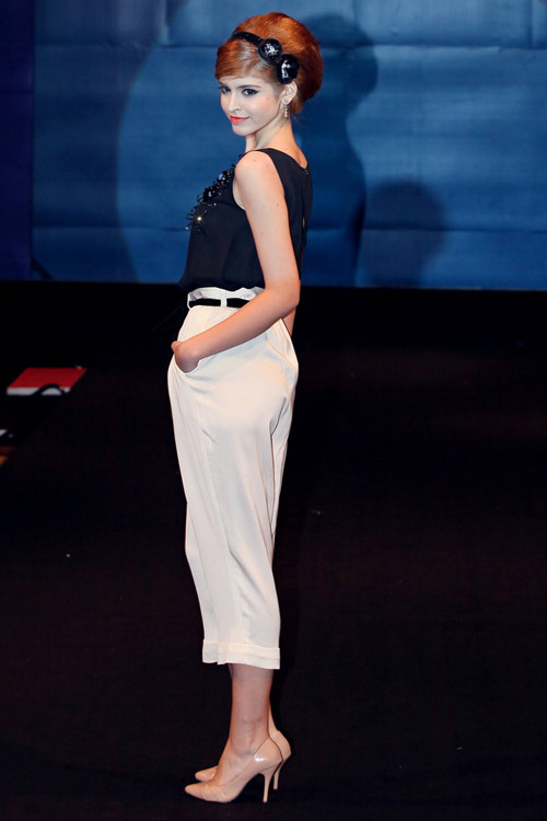 Trúc Diễm xinh đẹp ở Hà Nội - 6