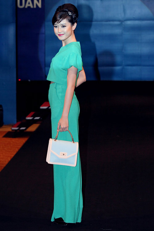 Trúc Diễm xinh đẹp ở Hà Nội - 10