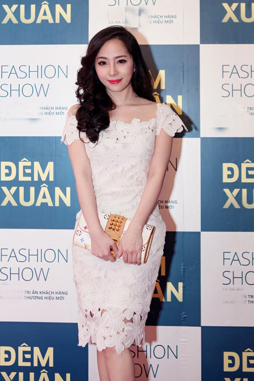 Trúc Diễm xinh đẹp ở Hà Nội - 6