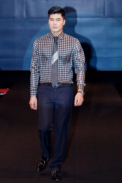 Siêu mẫu Doãn Tuấn sải bước lạnh lùng - 12