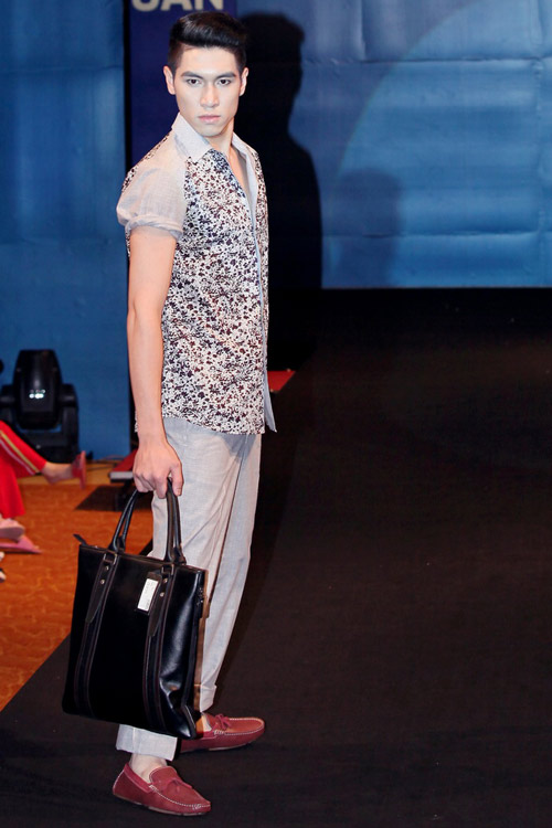 Siêu mẫu Doãn Tuấn sải bước lạnh lùng - 17