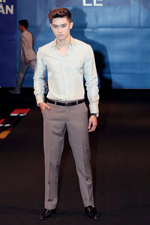 Siêu mẫu Doãn Tuấn sải bước lạnh lùng - 4