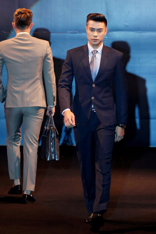 Siêu mẫu Doãn Tuấn sải bước lạnh lùng - 7