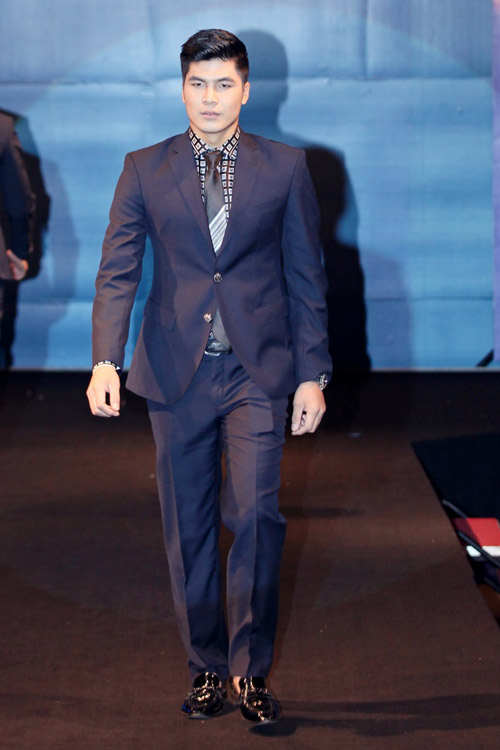 Siêu mẫu Doãn Tuấn sải bước lạnh lùng - 10