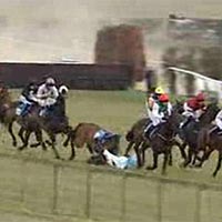 Thể thao - Thêm một tai nạn đau lòng làng thể thao