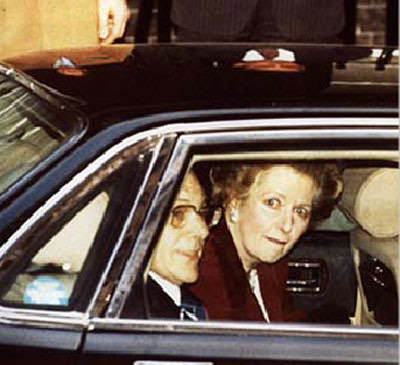 Cuộc đời “Bà đầm thép” Thatcher qua ảnh - 11