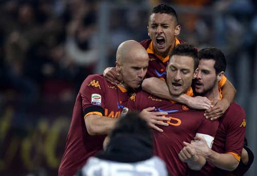 Roma - Lazio: Totti tỏa sáng - 1