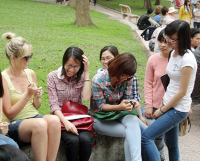 Sinh viên "săn Tây" để nâng tầm tiếng Anh - 6