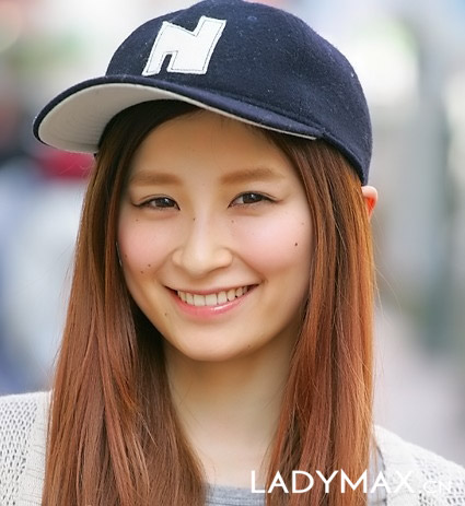 Chút lạ lẫm tinh nghịch với mũ cáp - 4