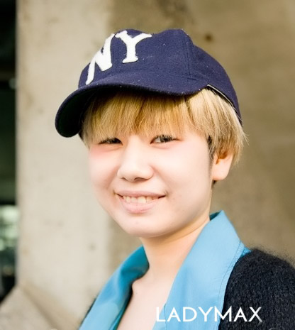 Chút lạ lẫm tinh nghịch với mũ cáp - 5