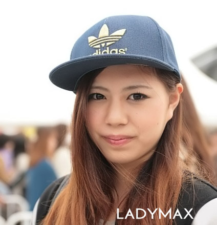 Chút lạ lẫm tinh nghịch với mũ cáp - 11