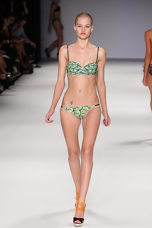 "Bỏng mắt" ngắm bikini ở Australia - 14