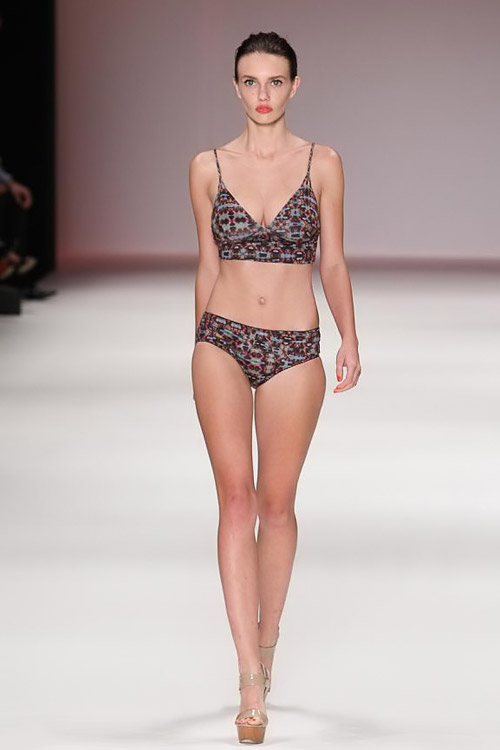 "Bỏng mắt" ngắm bikini ở Australia - 10