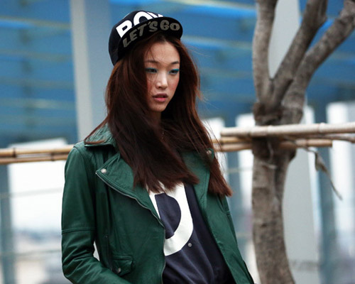 Chút lạ lẫm tinh nghịch với mũ cáp - 3