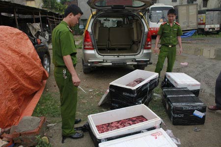 Nội tạng thối 'ngồi' máy bay về Hà Nội - 1