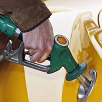 Thị trường - Tiêu dùng - Giá xăng thế giới bất ngờ sụt mạnh gần 3%