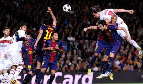 Barca vượt ải PSG: Vị cứu tinh Messi - 1